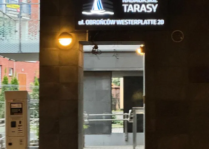 Nadmorskie Tarasy Apartament SORRENTO z garażem,basen, sauna,jacuzzi